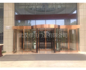 旋轉(zhuǎn)門-仙桃仙苑國際大酒店工程實例