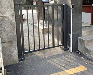 武漢電動人行門